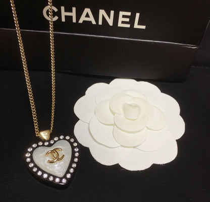 EN – Lux CHL Necklaces 036
