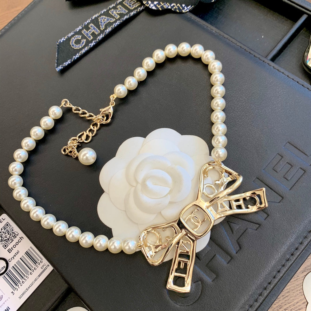 EN – Lux CHL Necklaces 038