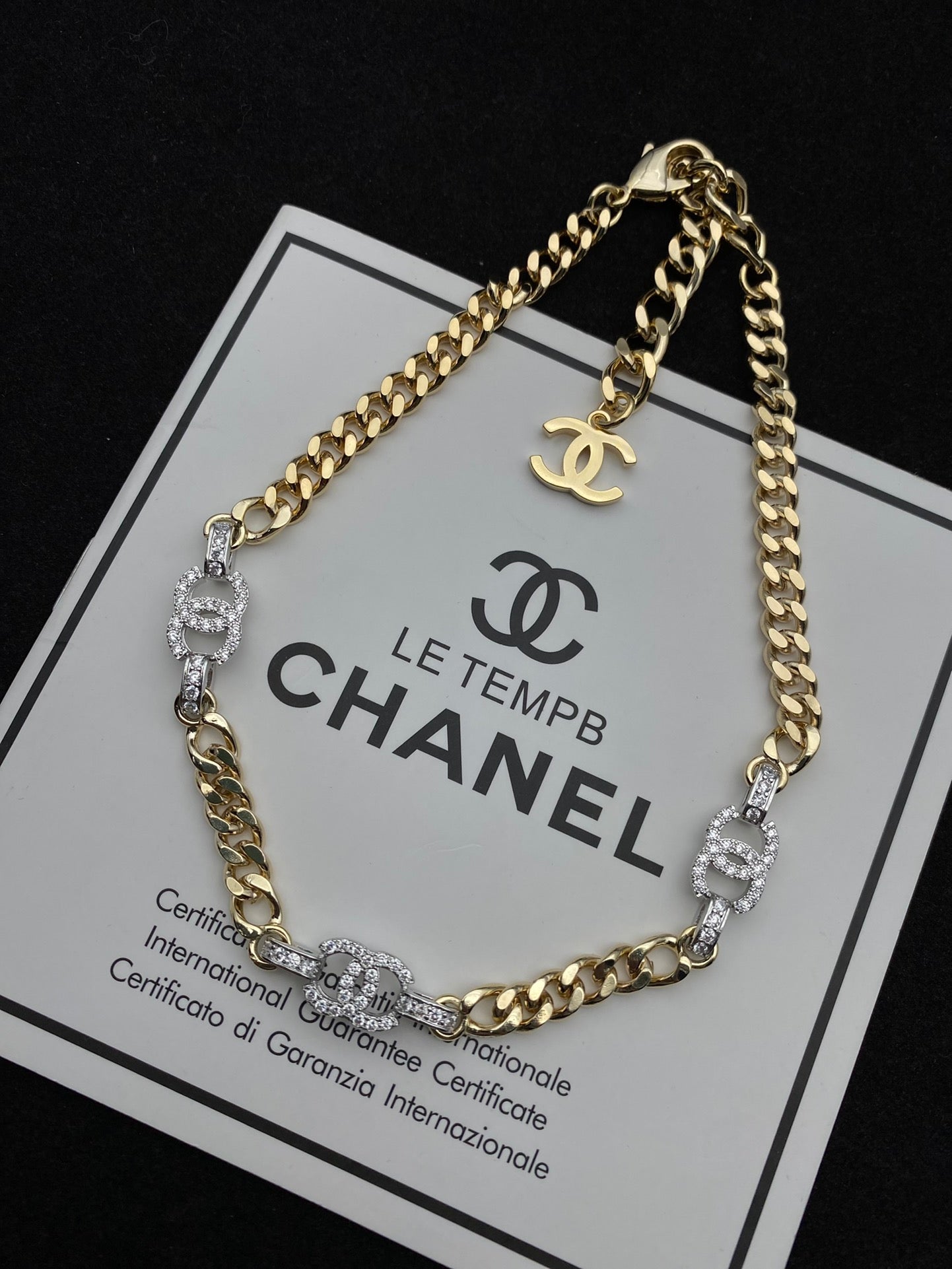 EN – Lux CHL Necklaces 045
