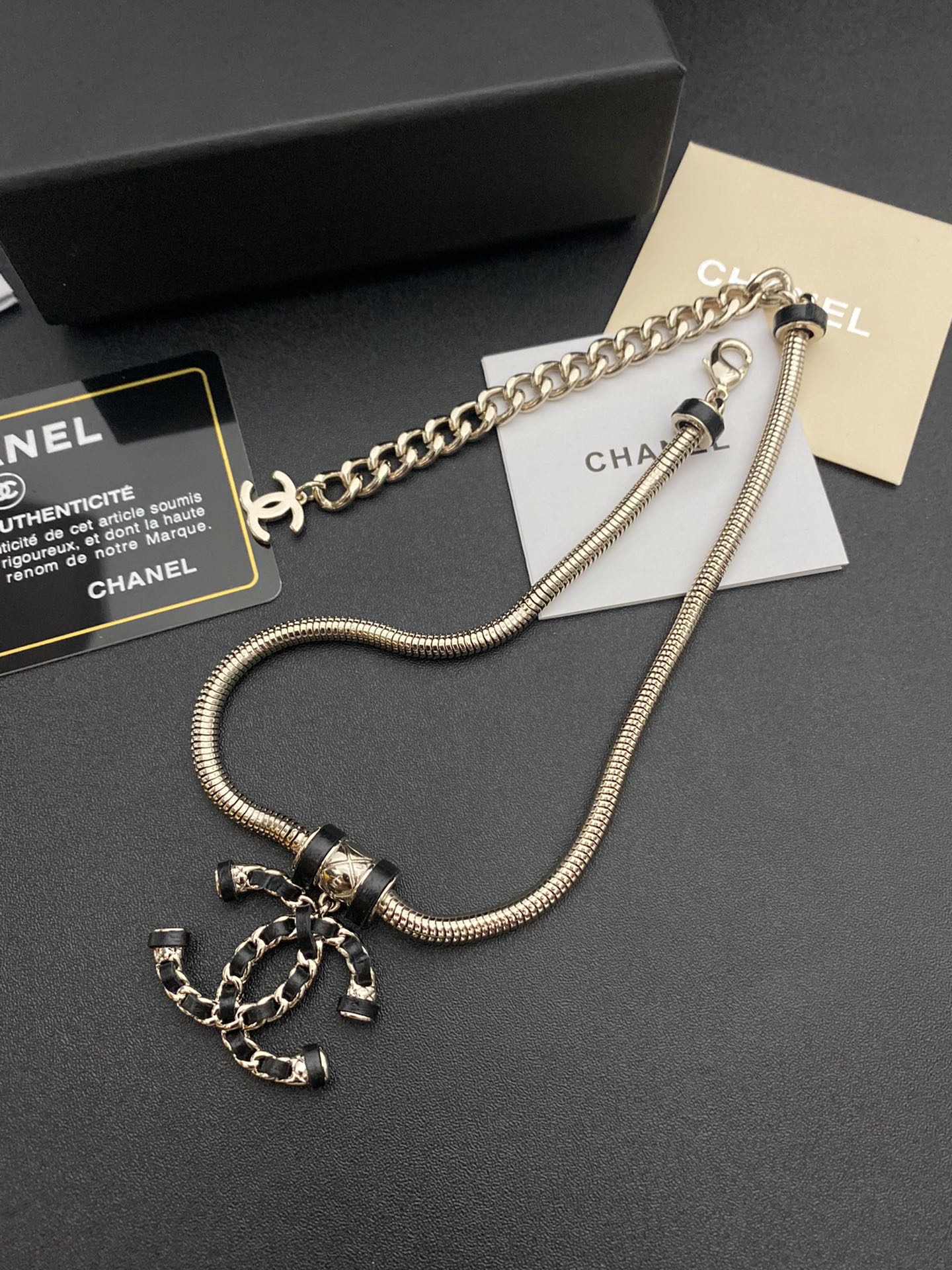 EN – Lux CHL Necklaces 022