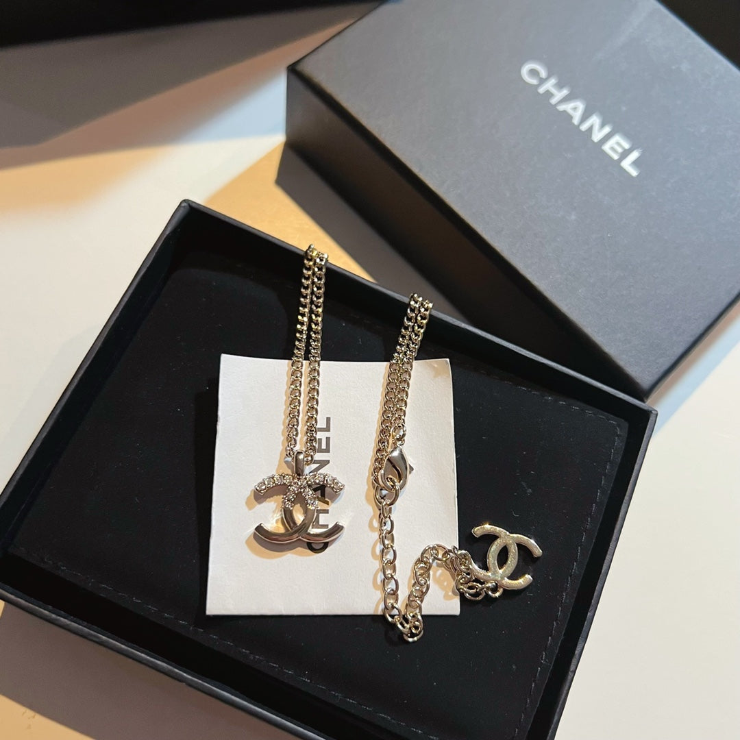 EN – Lux CHL Necklaces 029