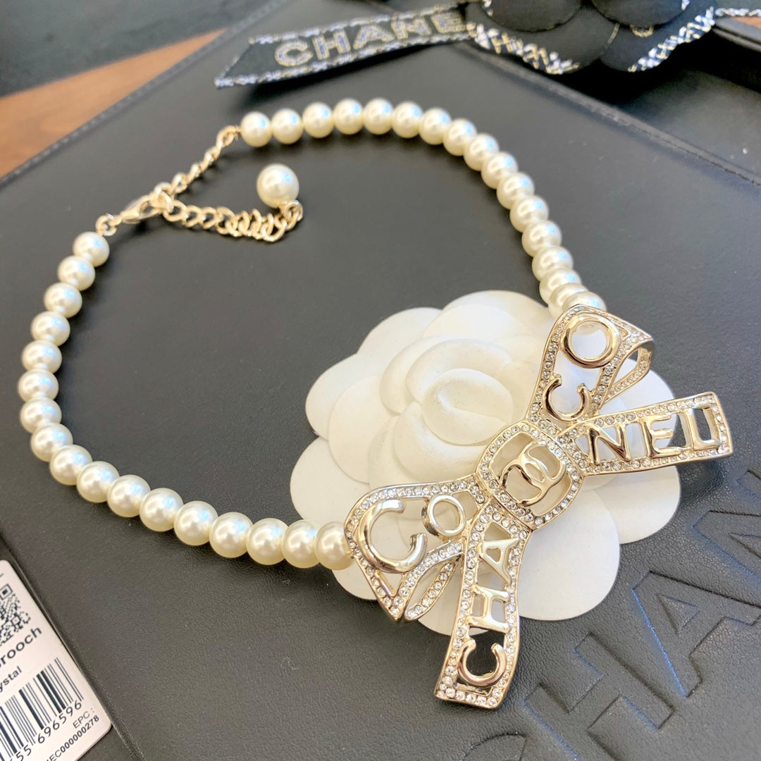 EN – Lux CHL Necklaces 038