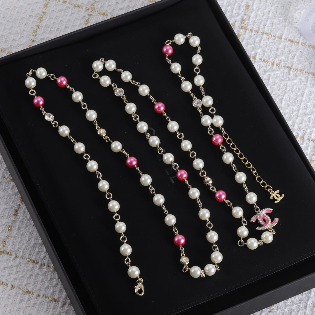 EN – Lux CHL Necklaces 003