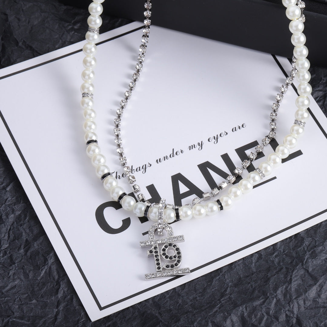 EN – Lux CHL Necklaces 023