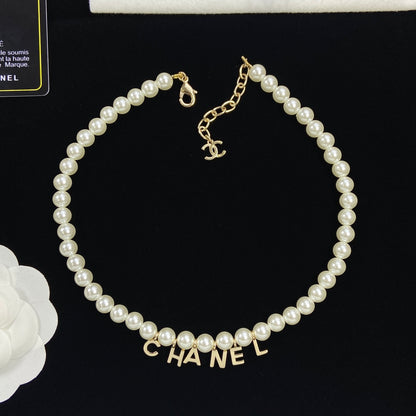 EN – Lux CHL Necklaces 024