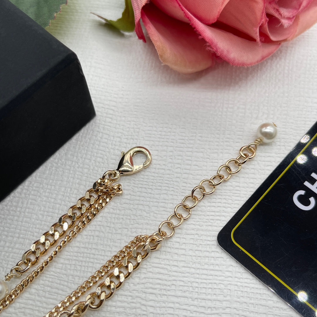 EN – Lux CHL Necklaces 042