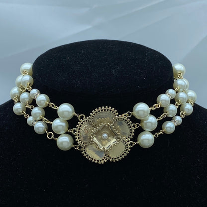 EN – Lux CHL Necklaces 002