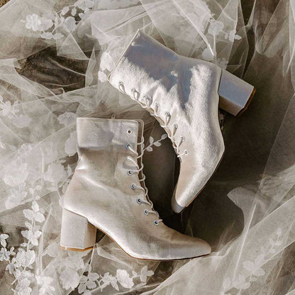 Elegant Ivory Velvet Bridal Shoes Lace Up Chunky Heel Ankle Boots