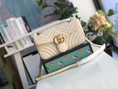 gg Marmont Small Matelassé Shoulder Bag White Matelassé Chevron For Women 10in/26cm 443497 DTDIT 9022