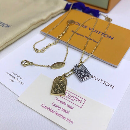 EN – Lux Necklace LUV017