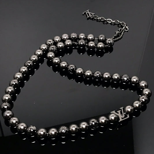 EN – Lux LV Necklaces 005