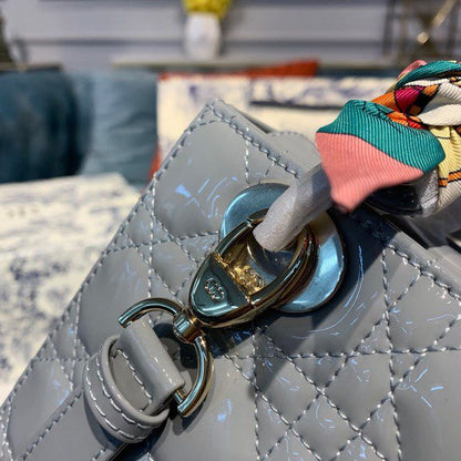 DI Small Lady Bag Gold Toned Hardware Patent Light Grey For Women 20cm/8in CD M0538ILOI_M41G