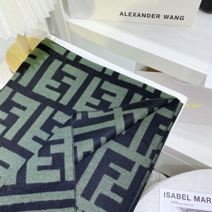 EN – Luxury FEI Scarf 006