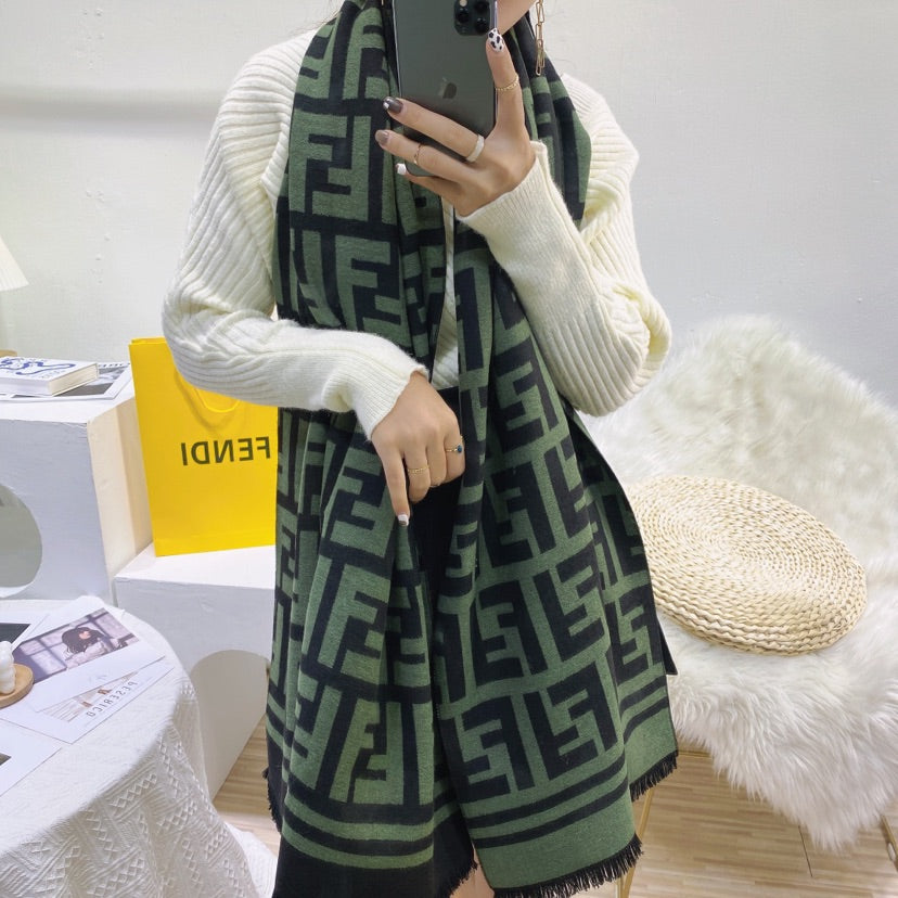 EN – Luxury FEI Scarf 011