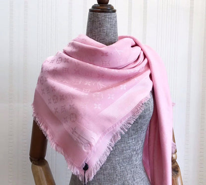 EN – Luxury LUV Scarf 024