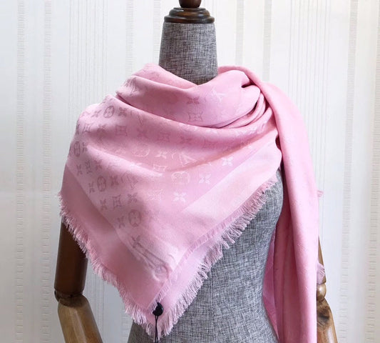 EN – Luxury LUV Scarf 024
