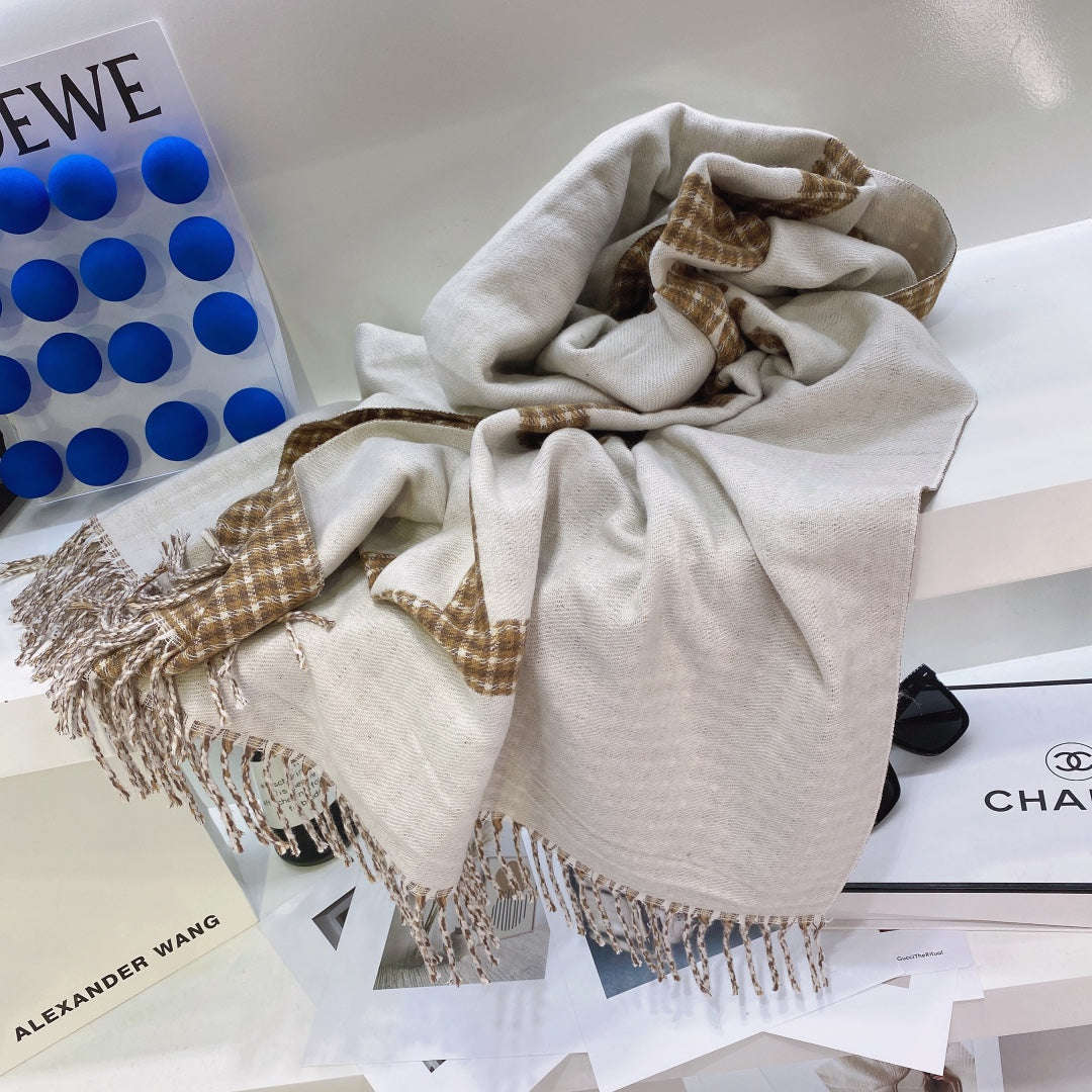 EN – Luxury FEI Scarf 002