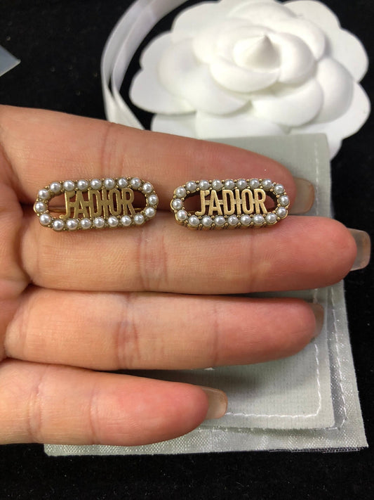EN – Lux Earring Dir 019