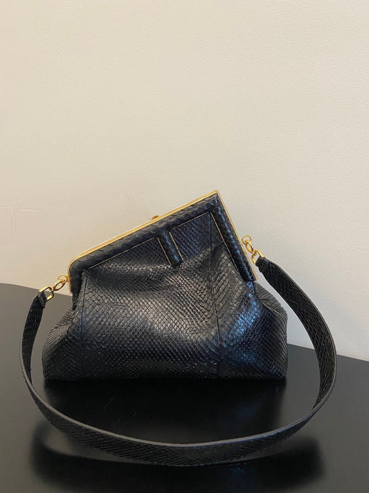 FI First Small Black For Women, Bags, Shoulder And Crossbody Bags 10.2in/26cm FF 8BP129A