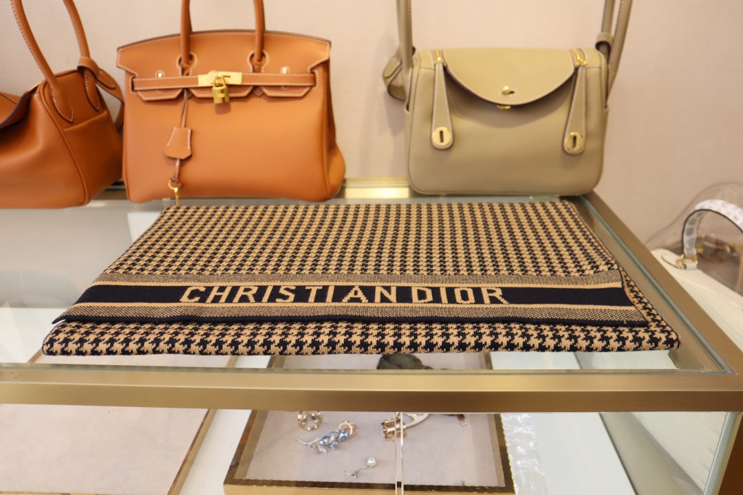 EN – Luxury DIR Scarf 007