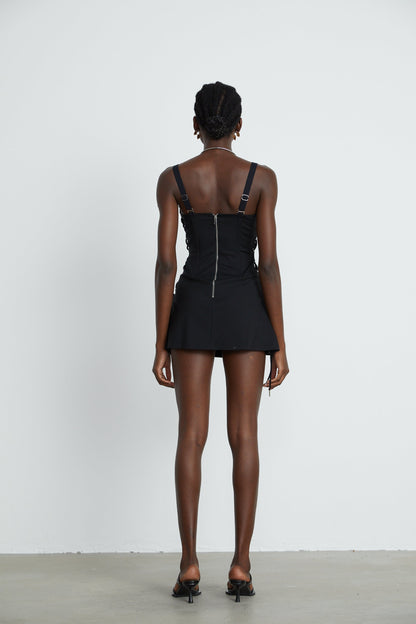 Jaina black hook & eye pocket dress