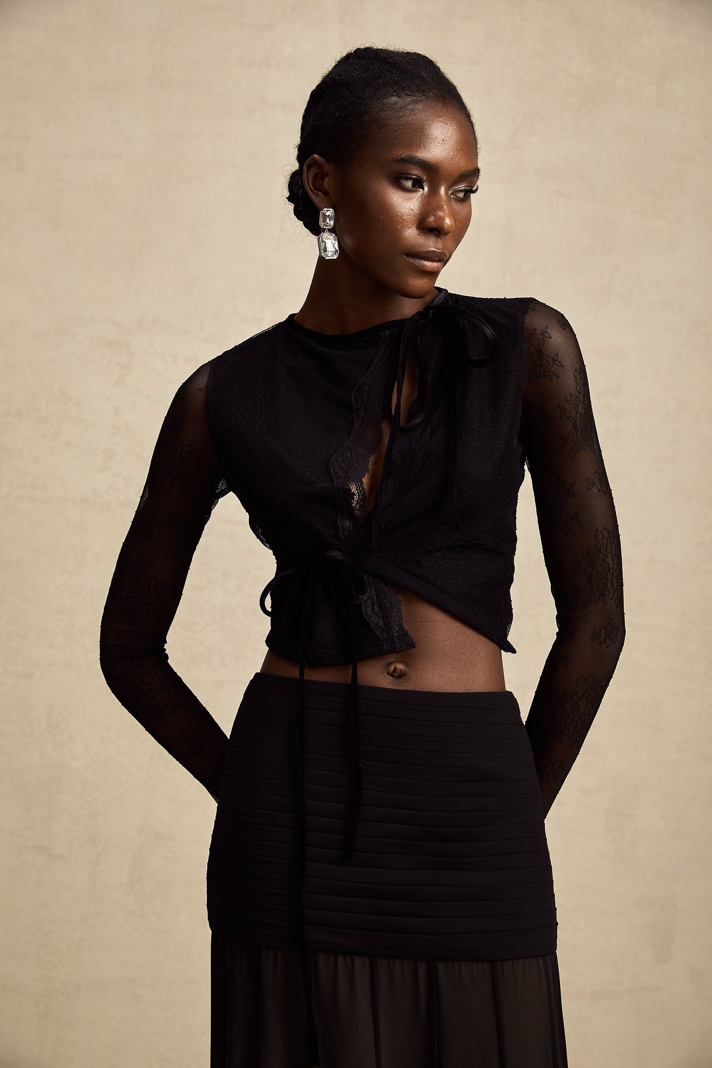 Aurélie black see-through lace-trim cropped top