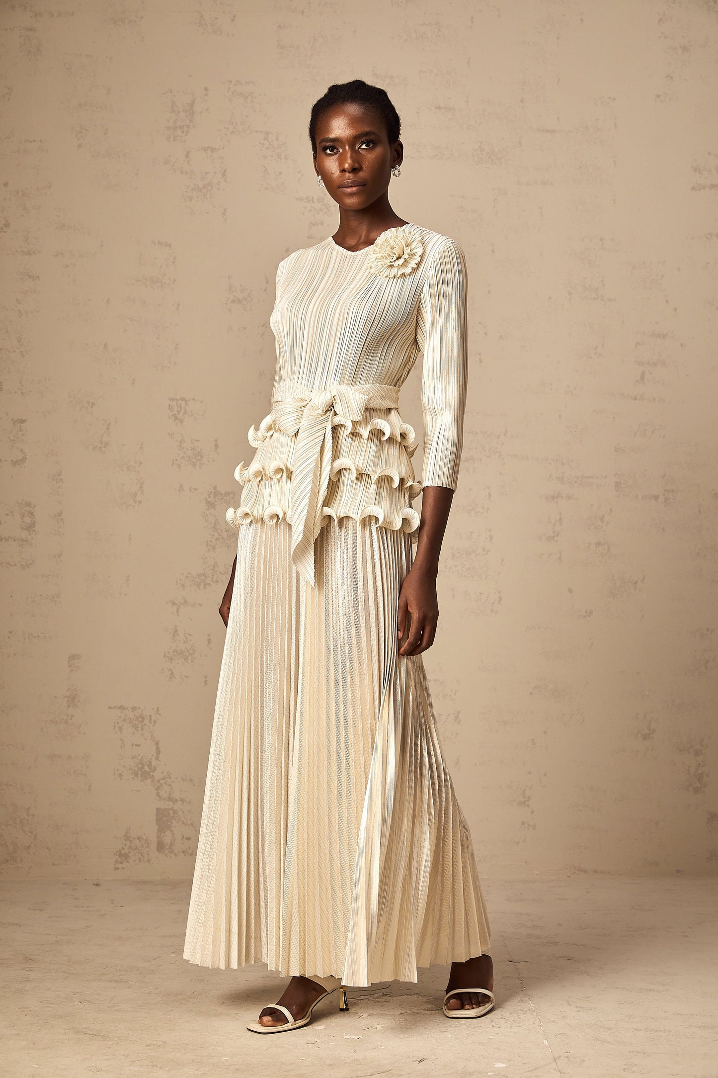 Cloris floral-appliqué ruffled pleated top & trousers