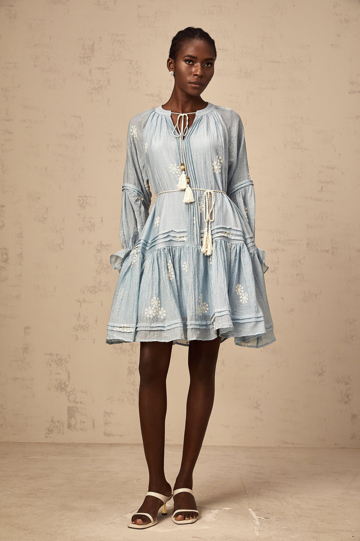 Félicie blue flower-embroidered mini dress