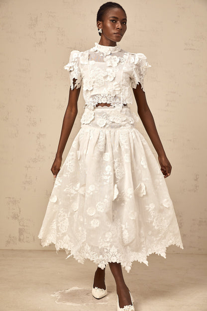 Thérèse white flower-embroidered top & skirt matching set