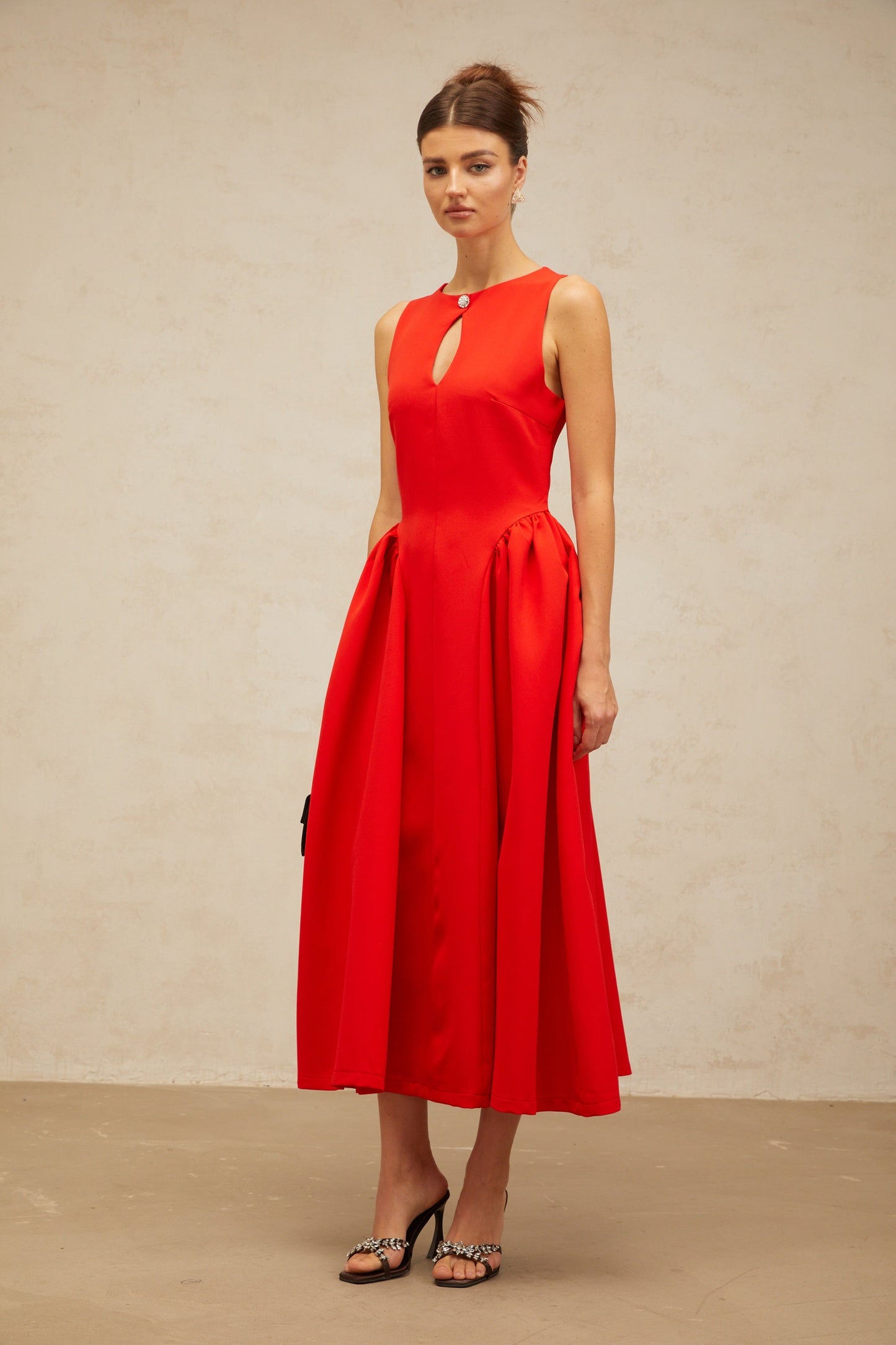 Narcisse red keyhole sleeveless midi dress