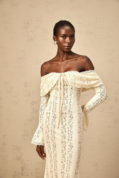 Émeline floral lace train-design maxi dress in Neutrals