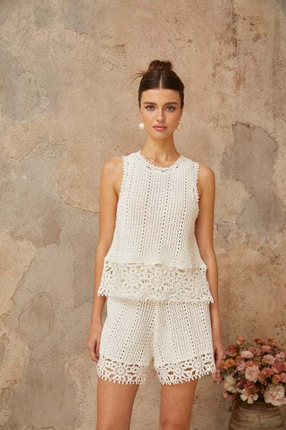 Gisèle White Floral Appliqué Crochet Knit Two-Piece Top and Shorts Set