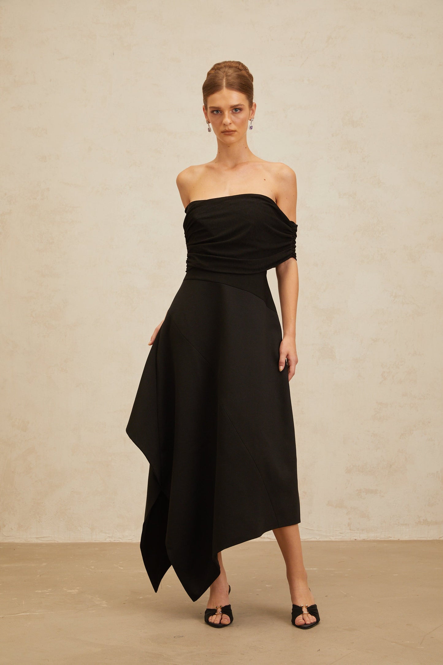 Béryl Black Off-Shoulder Asymmetrical Maxi Dress