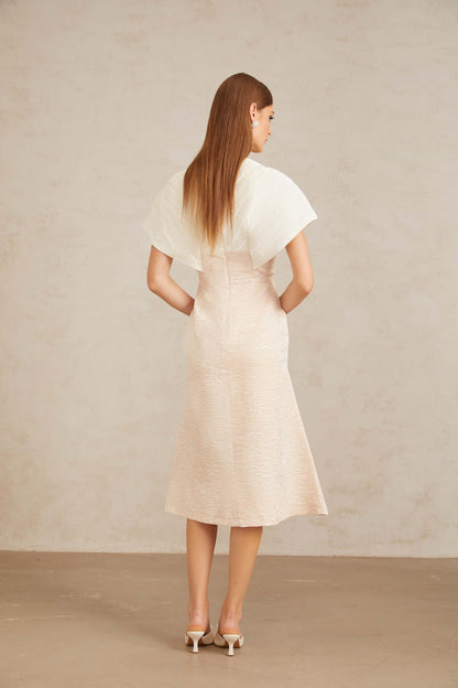 Clémence White Textured Midi Dress with 3D Petal