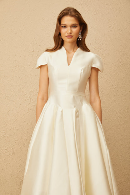 Aventin White Godet Design Midi Dress