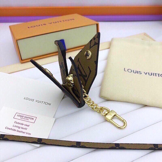 EN – Lux Keychains LUV 074