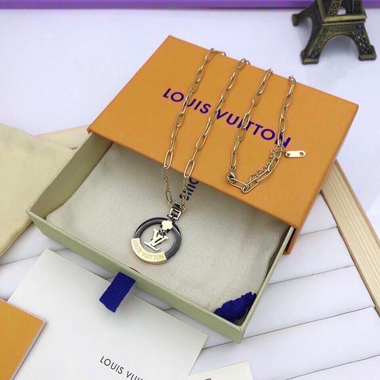 EN – Lux Necklace LUV002