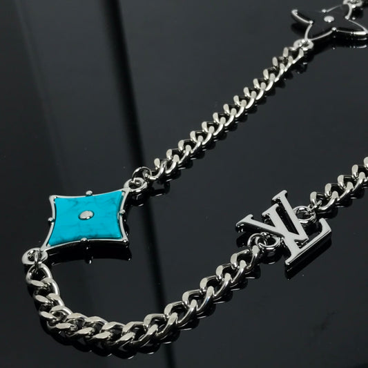 EN – Lux LV Necklaces 020
