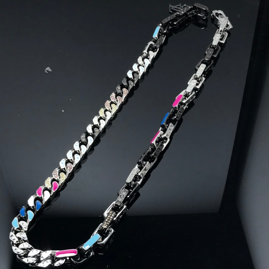 EN – Lux LV Necklaces 039