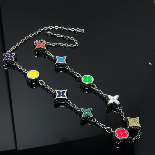 EN – Lux LV Necklaces 004