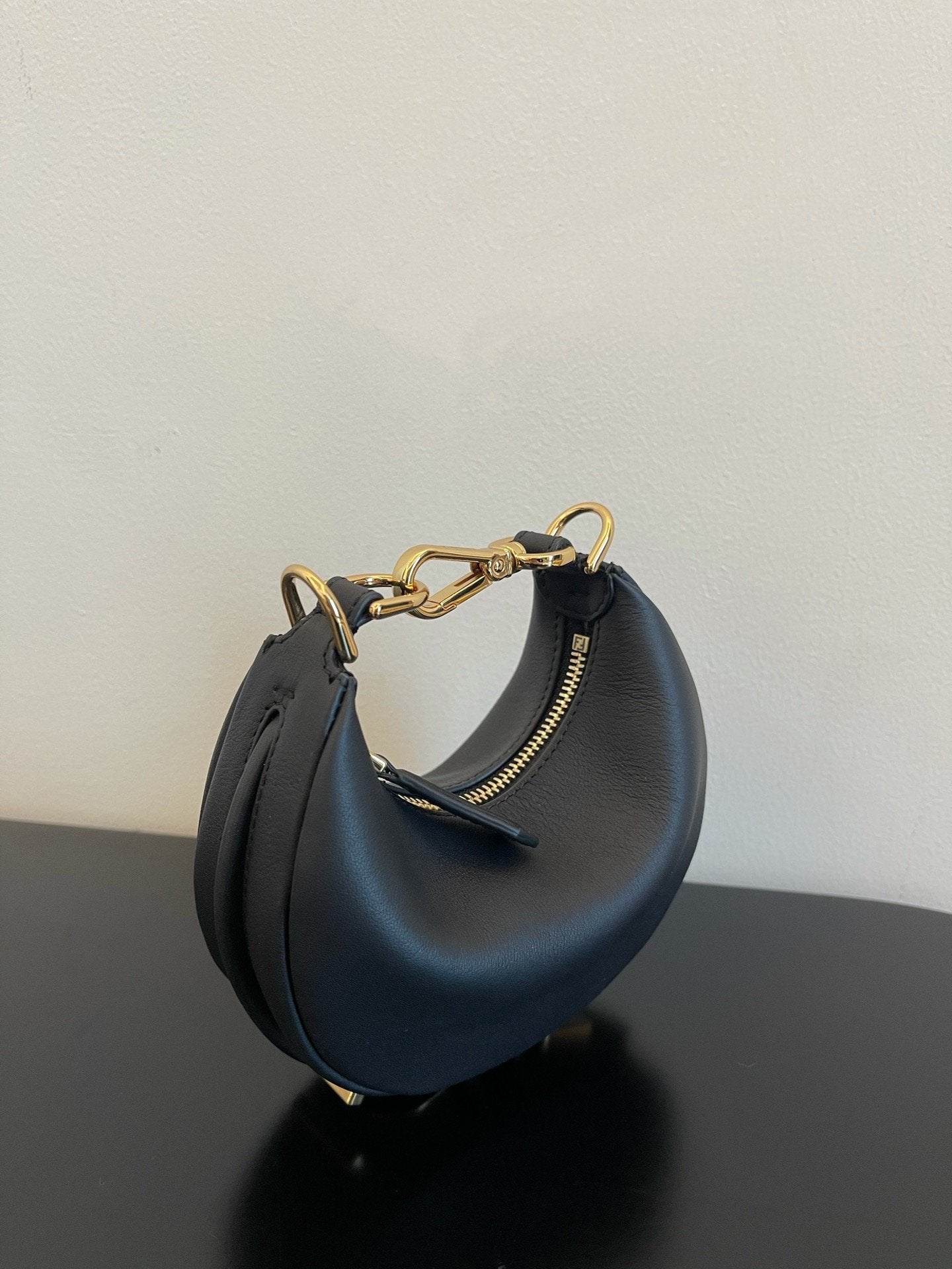 FI Nano FIgraphy Black For Women, HandBags 6.7in/17cm FF 8BR798A5DYF1HEJ