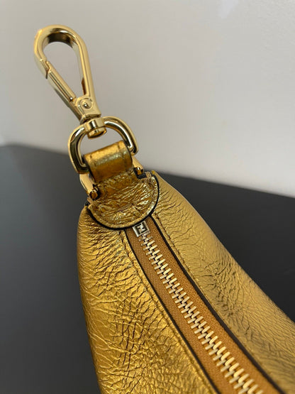 FI Nano FIgraphy Gold For Women, HandBags 6.7in/17cm FF 7AS089