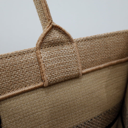 DI Medium Book Tote Beige, For Women, Women’s Handbags 14in/36cm CD M1296ZRUW_M918