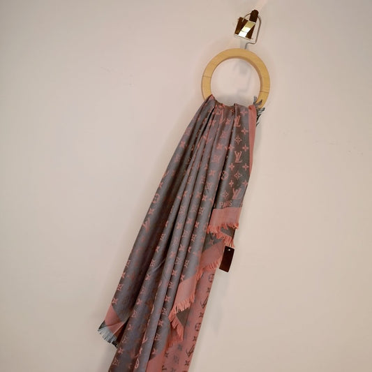 EN – Luxury LUV Scarf 021