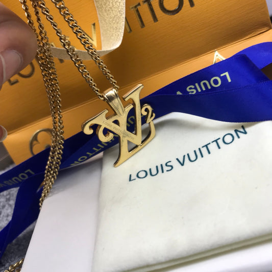 EN – Lux LV Necklaces 017