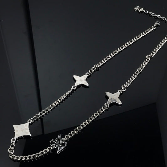 EN – Lux LV Necklaces 020