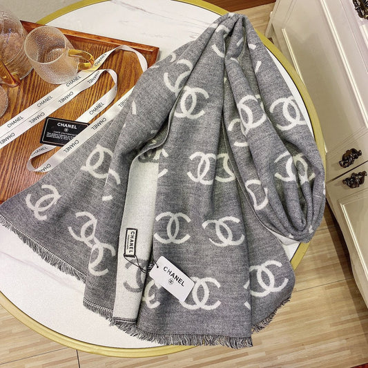 EN – Luxury CHL Scarf 012