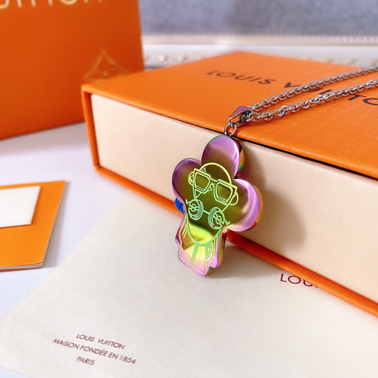 EN – Lux LV Necklaces 072