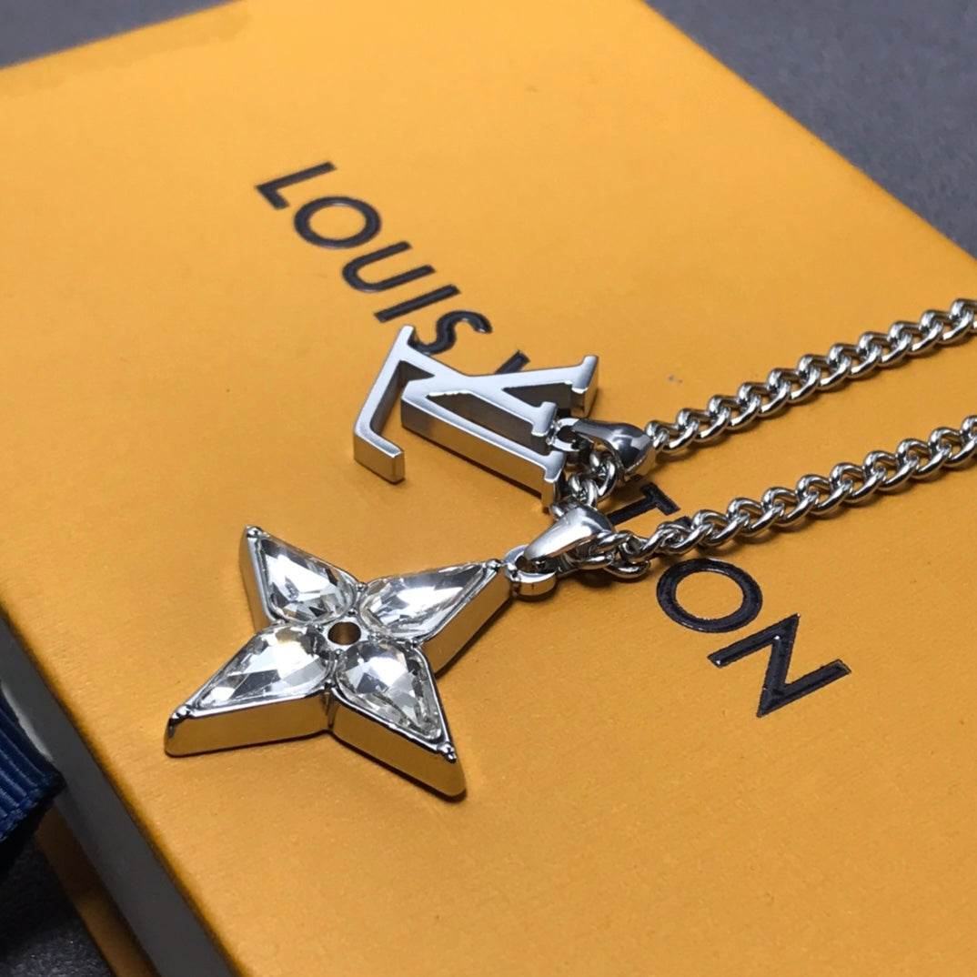 EN – Lux LV Necklaces 046