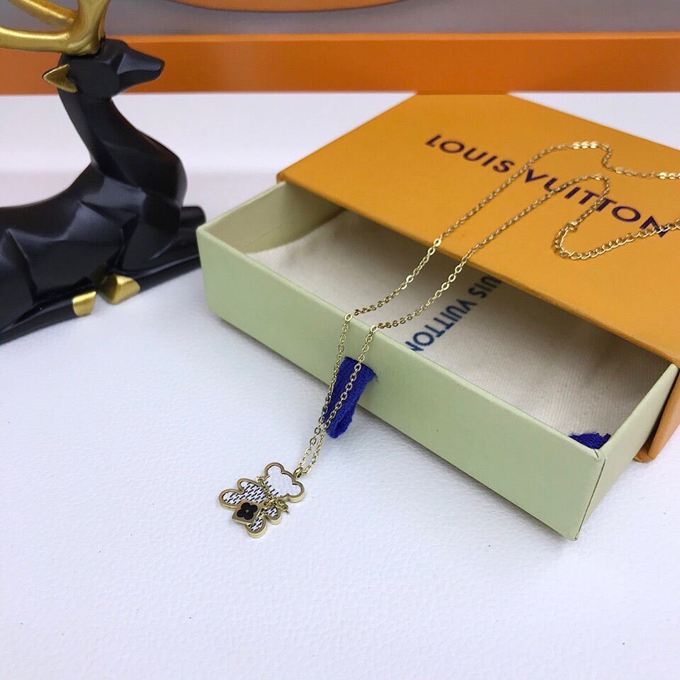 EN – Lux Necklace LUV009